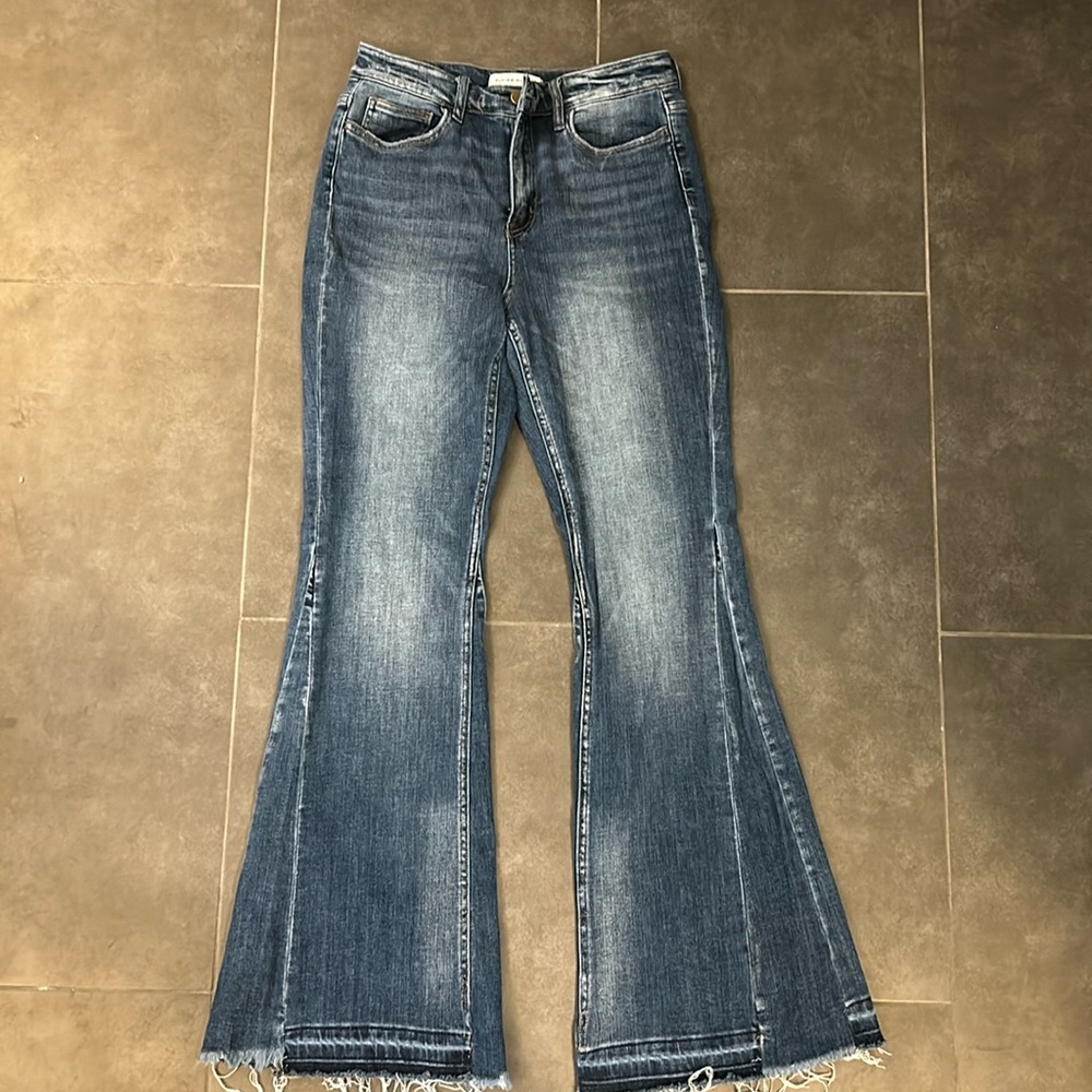 NWOT Flying Monkey flare jeans. Tried on but never worn. Size 29.